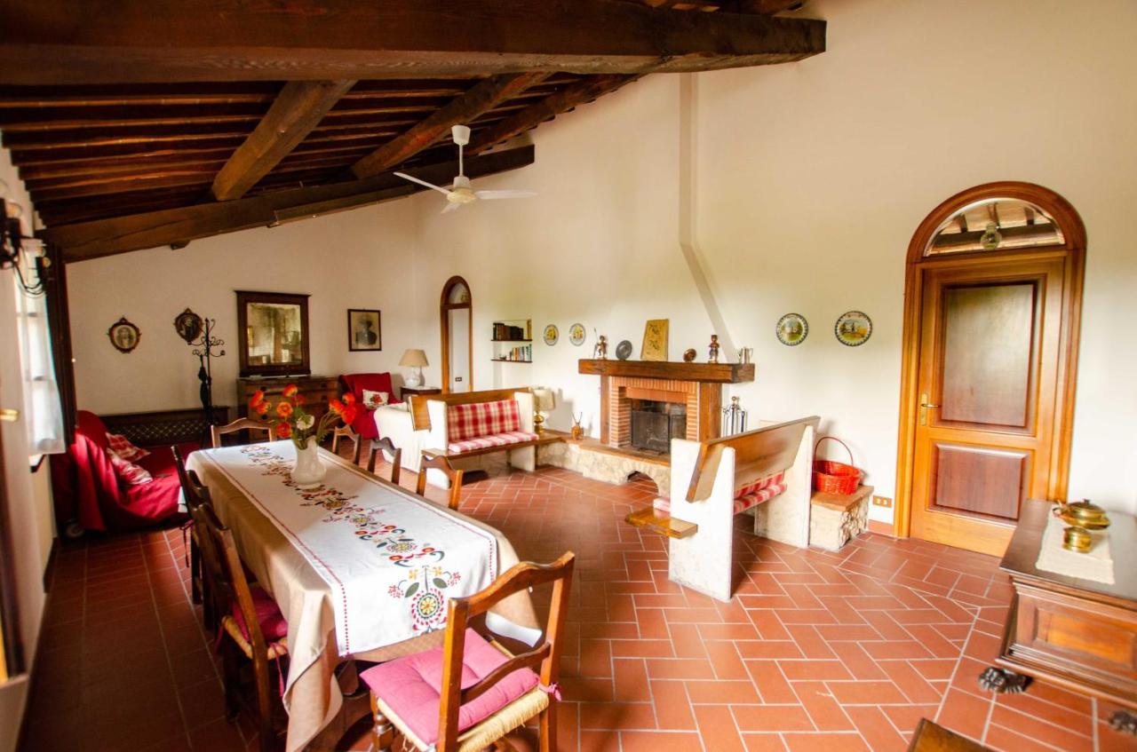 Agriturismo Podere Luchiano アメリア エクステリア 写真