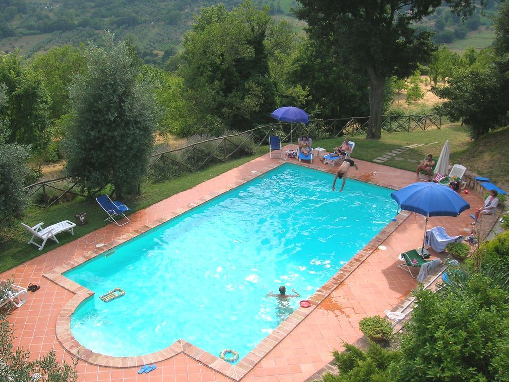 Agriturismo Podere Luchiano アメリア エクステリア 写真